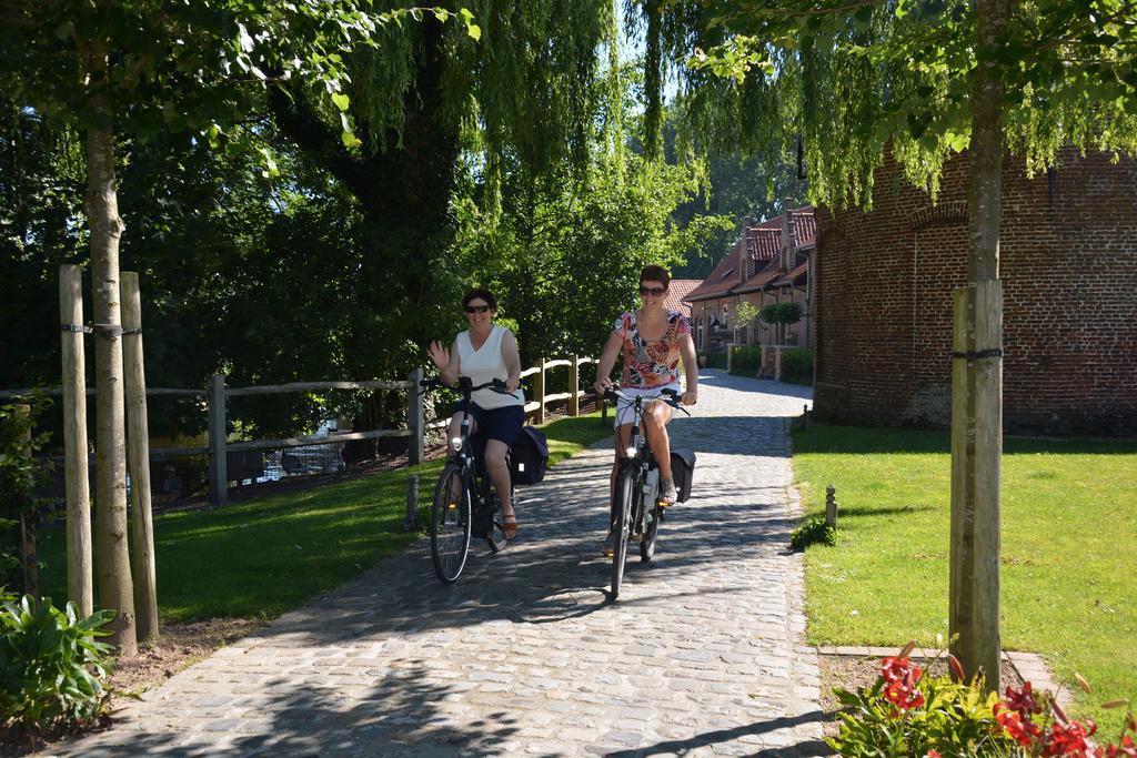 B&B De Rentmeesterhoeve Reningelst Exterior foto